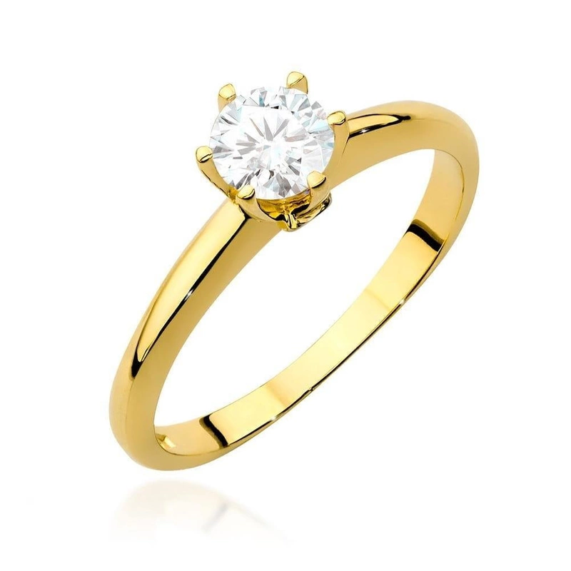 Złoty pierścionek zaręczynowy z brylantami i białym szafirem 0,60 ct