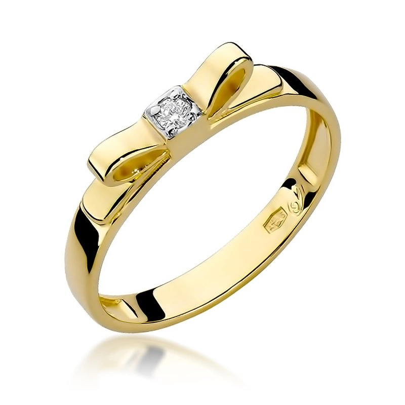 Złoty pierścionek zaręczynowy 585 kokardka brylant 0,03 ct