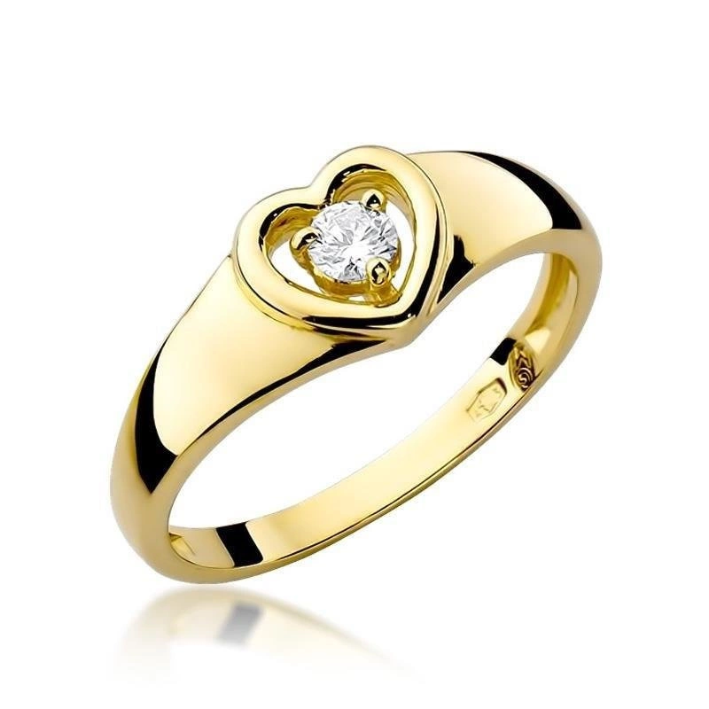 Złoty pierścionek zaręczynowy serce 585 z diamentem 0,10 ct