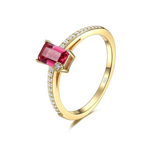 Srebrny pierścionek 925 różowa prostokątna cyrkonia